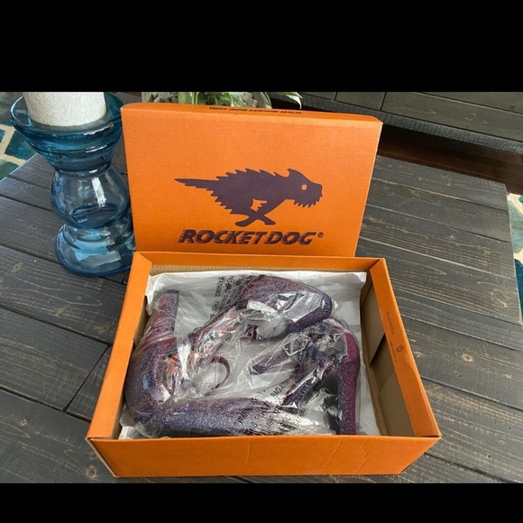 NEW Rocket Dog Purple Ankle Strap Heels - Picture 8 of 8